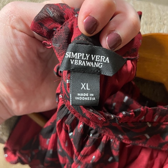 Simply Vera Vera Wang Red and Black Tank Top - Picture 3 of 5